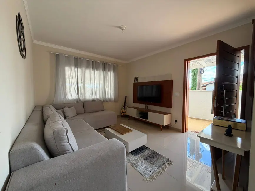 Foto 1 de Casa com 3 quartos para alugar, 115m2 em Jardim dos Pinheiros, Atibaia - SP