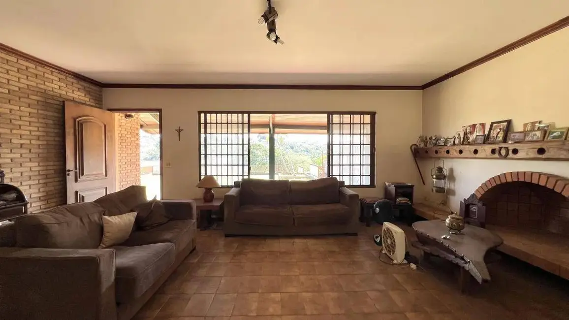 Casa com 3 quartos à venda, 610m2 em Nova Gardênia, Atibaia - SP - imagem 2 Foto 2 de Casa com 3 quartos à venda, 610m2 em Nova Gardênia, Atibaia - SP