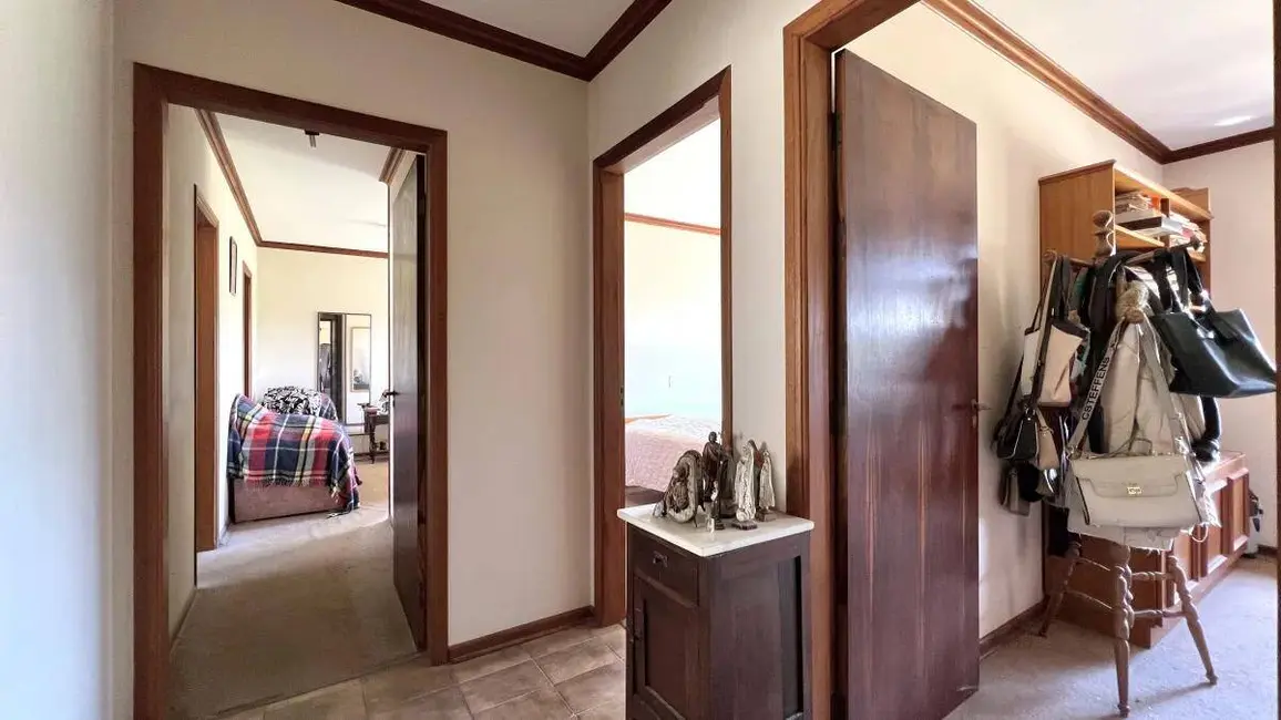 Casa com 3 quartos à venda, 610m2 em Nova Gardênia, Atibaia - SP - imagem 6 Foto 6 de Casa com 3 quartos à venda, 610m2 em Nova Gardênia, Atibaia - SP