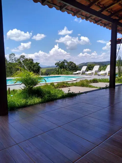 Foto 3 de Chácara com 3 quartos à venda, 150m2 em Piracaia - SP