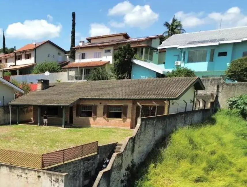 Casa com 3 quartos à venda, 610m2 em Nova Gardênia, Atibaia - SP - imagem 3 Foto 3 de Casa com 3 quartos à venda, 610m2 em Nova Gardênia, Atibaia - SP