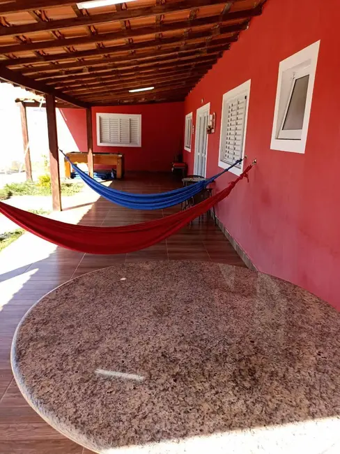 Foto 2 de Chácara com 3 quartos à venda, 150m2 em Piracaia - SP