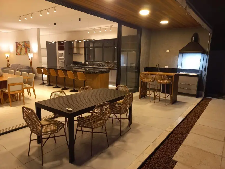 Casa de Condomínio com 4 quartos à venda, 390m2 em Condomínio Residencial Itaporã de Atibaia, Atibaia - SP - imagem 1 Foto 1 de Casa de Condomínio com 4 quartos à venda, 390m2 em Condomínio Residencial Itaporã de Atibaia, Atibaia - SP