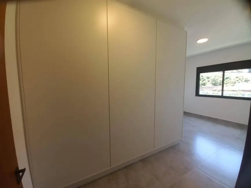 Casa de Condomínio com 4 quartos à venda, 390m2 em Condomínio Residencial Itaporã de Atibaia, Atibaia - SP - imagem 4 Foto 4 de Casa de Condomínio com 4 quartos à venda, 390m2 em Condomínio Residencial Itaporã de Atibaia, Atibaia - SP
