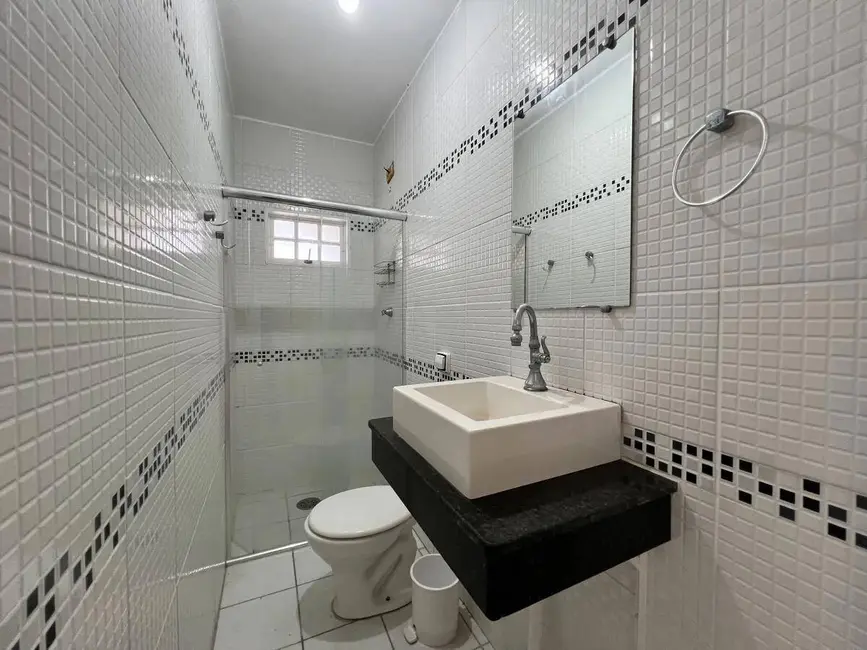 Foto 15 de Casa à venda, 500m2 em Vila Petrópolis, Atibaia - SP