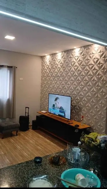 Chácara com 3 quartos à venda, 150m2 em Aruja - SP - imagem 9 Foto 9 de Chácara com 3 quartos à venda, 150m2 em Aruja - SP