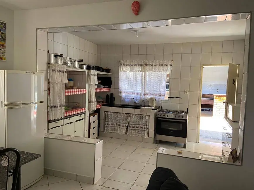 Foto 4 de Chácara com 3 quartos à venda, 260m2 em Santa Isabel - SP