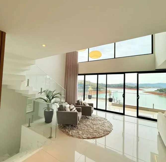 Foto 2 de Chácara com 5 quartos à venda, 525m2 em Igarata - SP