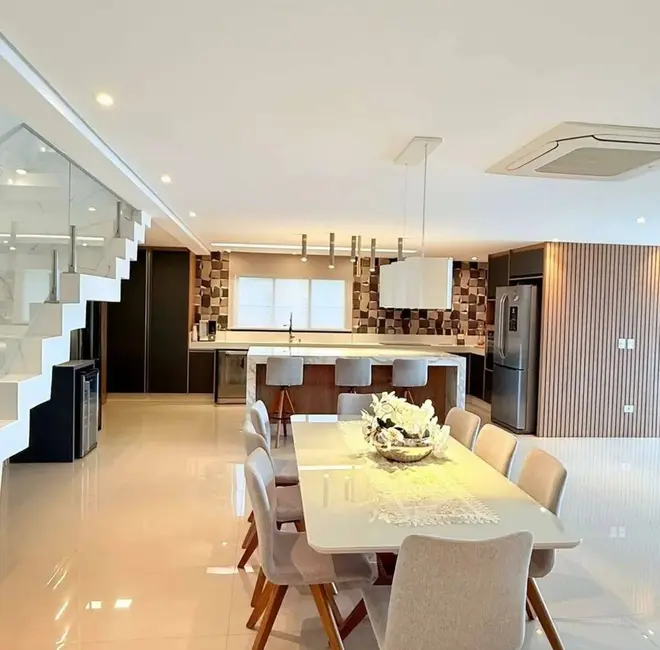 Foto 4 de Chácara com 5 quartos à venda, 525m2 em Igarata - SP