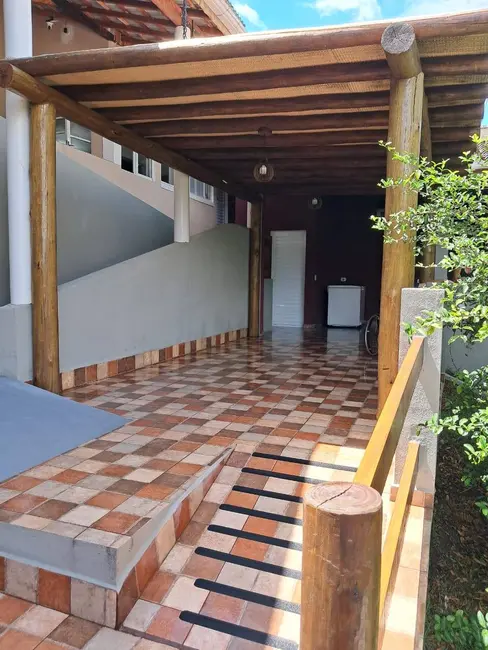 Foto 2 de Chácara com 4 quartos à venda, 200m2 em Santa Isabel - SP
