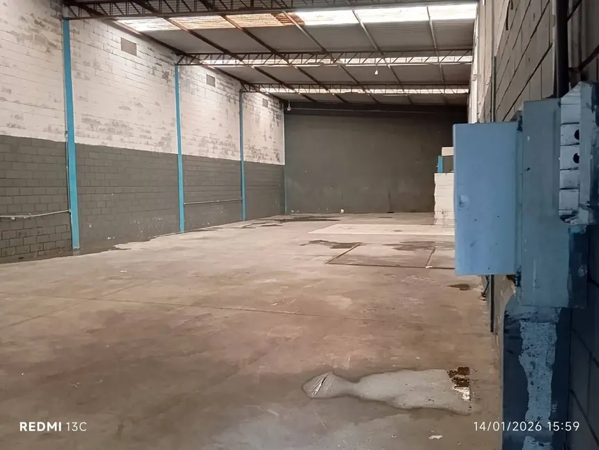 Foto 3 de Armazém / Galpão à venda, 500m2 em Jardim Nova Itaquá, Itaquaquecetuba - SP