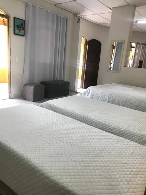 Foto 4 de Chácara com 5 quartos à venda, 2700m2 em Santa Isabel - SP