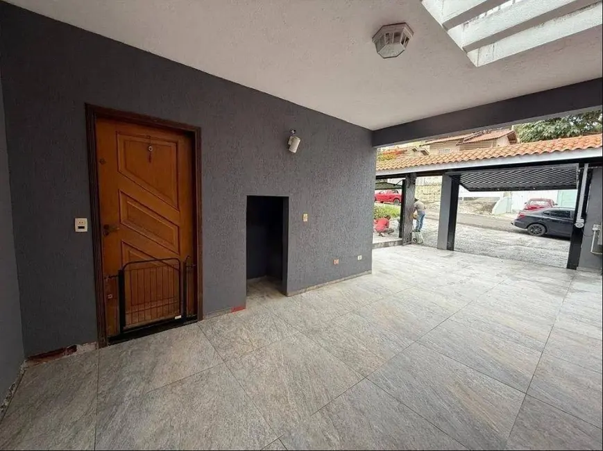 Foto 3 de Casa com 3 quartos à venda e para alugar, 200m2 em Jardim Maristela, Atibaia - SP