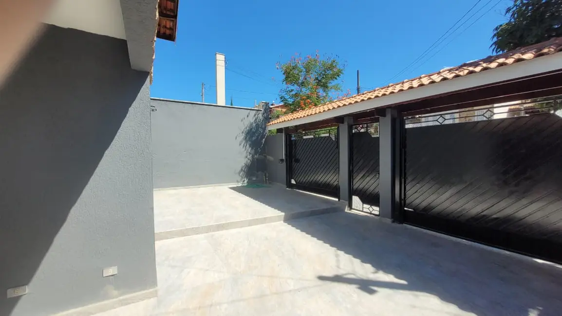 Foto 2 de Casa com 3 quartos à venda e para alugar, 200m2 em Jardim Maristela, Atibaia - SP