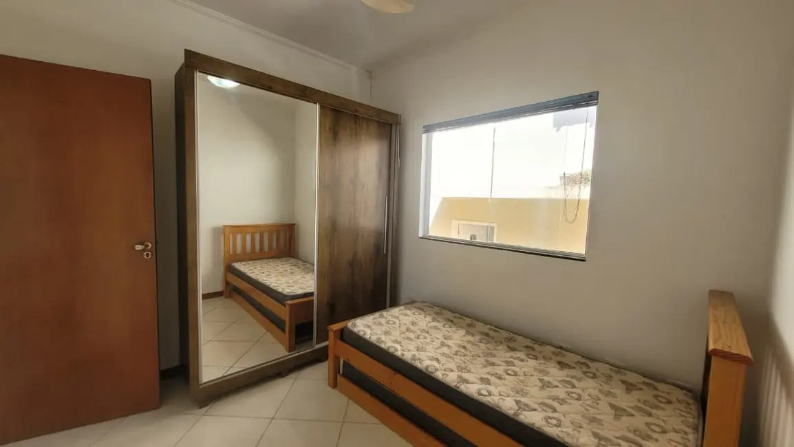 Foto 7 de Casa com 3 quartos à venda e para alugar, 200m2 em Jardim Maristela, Atibaia - SP