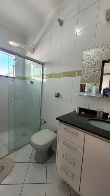 Foto 4 de Casa com 3 quartos à venda e para alugar, 200m2 em Jardim Maristela, Atibaia - SP