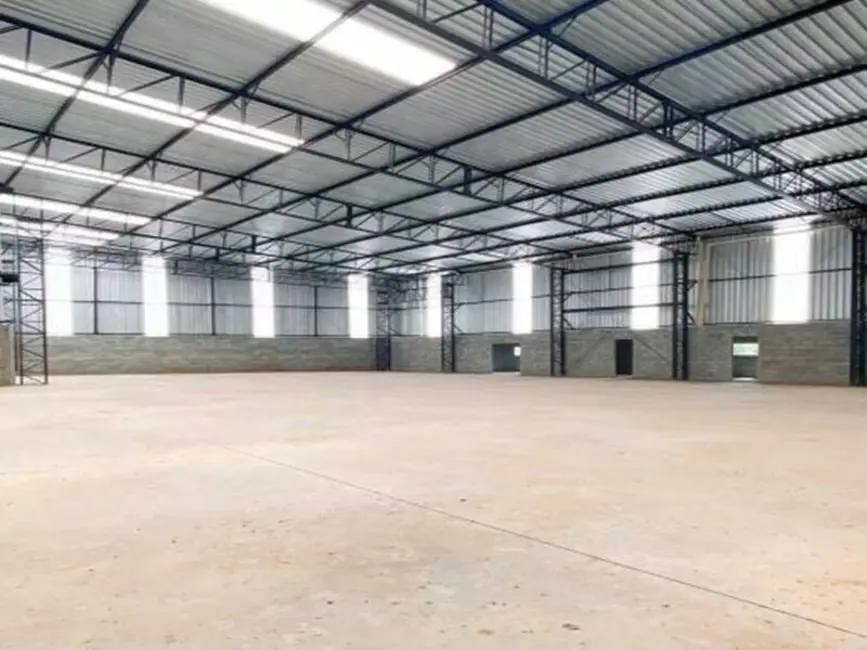 Foto 1 de Armazém / Galpão à venda e para alugar, 2000m2 em Boa Vista, Atibaia - SP
