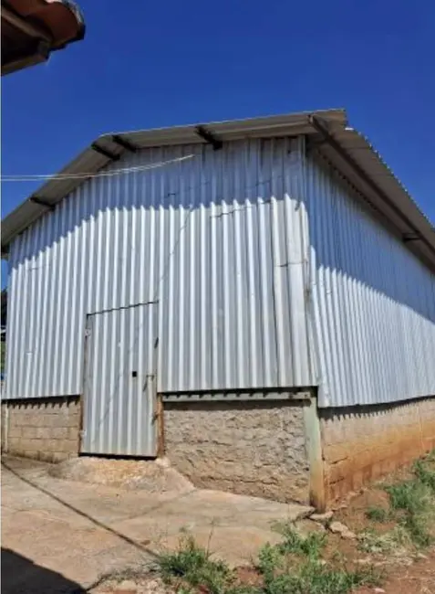 Fazenda / Haras com 4 quartos à venda, 151m2 em Eloi Mendes - MG - imagem 5 Foto 5 de Fazenda / Haras com 4 quartos à venda, 151m2 em Eloi Mendes - MG