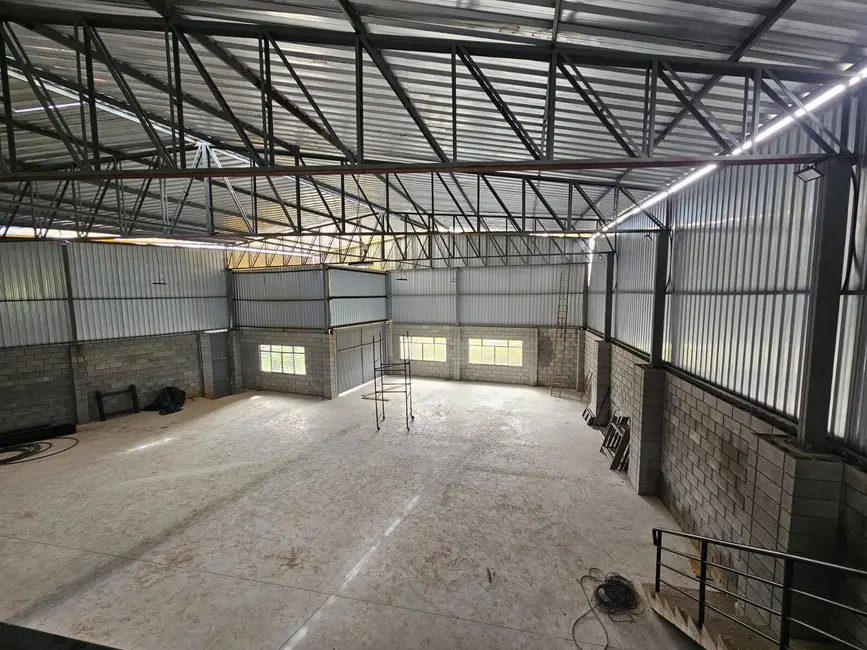 Foto 3 de Armazém / Galpão para alugar, 650m2 em Mairipora - SP