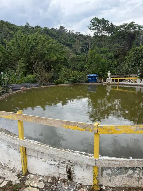 Foto 1 de Chácara com 4 quartos à venda, 300m2 em Pedra Bela - SP