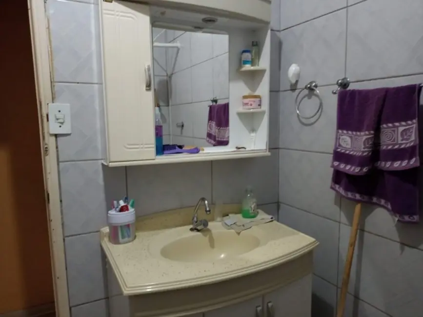 Foto 8 de Casa com 3 quartos à venda, 160m2 em Parque Senhor do Bonfim, Taubate - SP