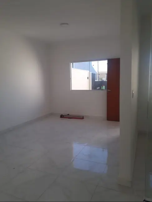 Foto 3 de Casa com 2 quartos à venda, 71m2 em Centro, Taubate - SP