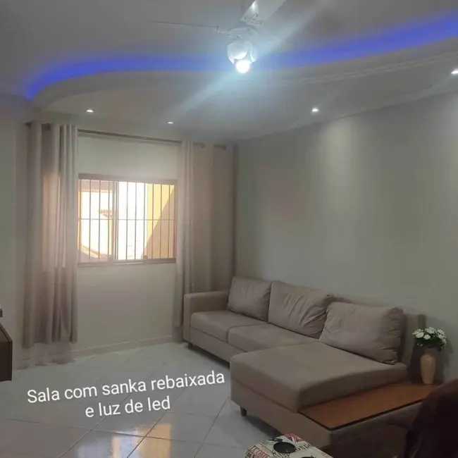 Foto 4 de Casa com 4 quartos à venda, 155m2 em Jardim Gurilândia, Taubate - SP