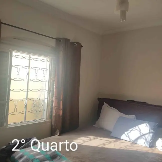 Foto 5 de Casa com 4 quartos à venda, 155m2 em Jardim Gurilândia, Taubate - SP