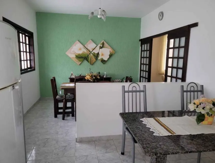 Foto 2 de Sobrado com 3 quartos à venda, 243m2 em Parque São Luís, Taubate - SP