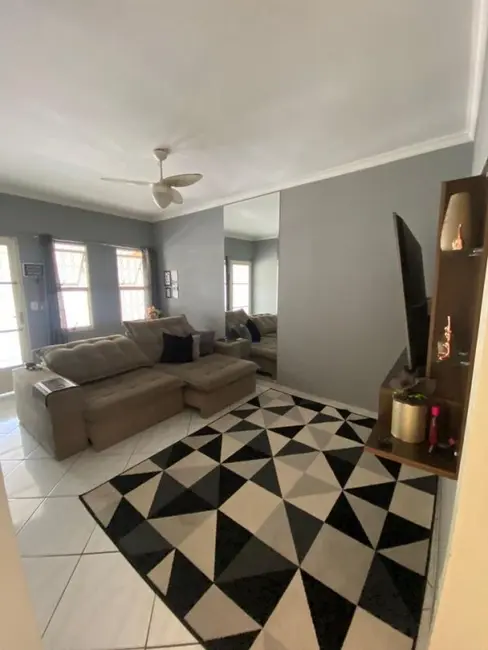 Foto 3 de Casa com 3 quartos à venda, 155m2 em Jardim Jaraguá, Taubate - SP