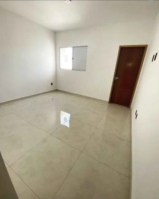 Foto 3 de Casa com 3 quartos à venda, 92m2 em Jardim Gurilândia, Taubate - SP