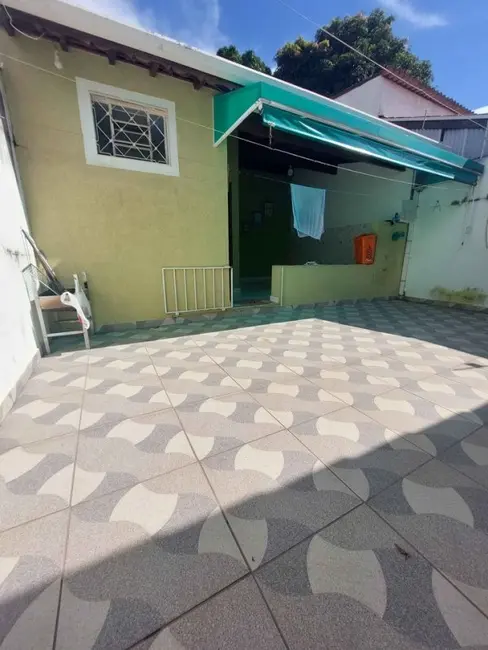 Foto 2 de Casa com 2 quartos à venda, 124m2 em Tremembe - SP