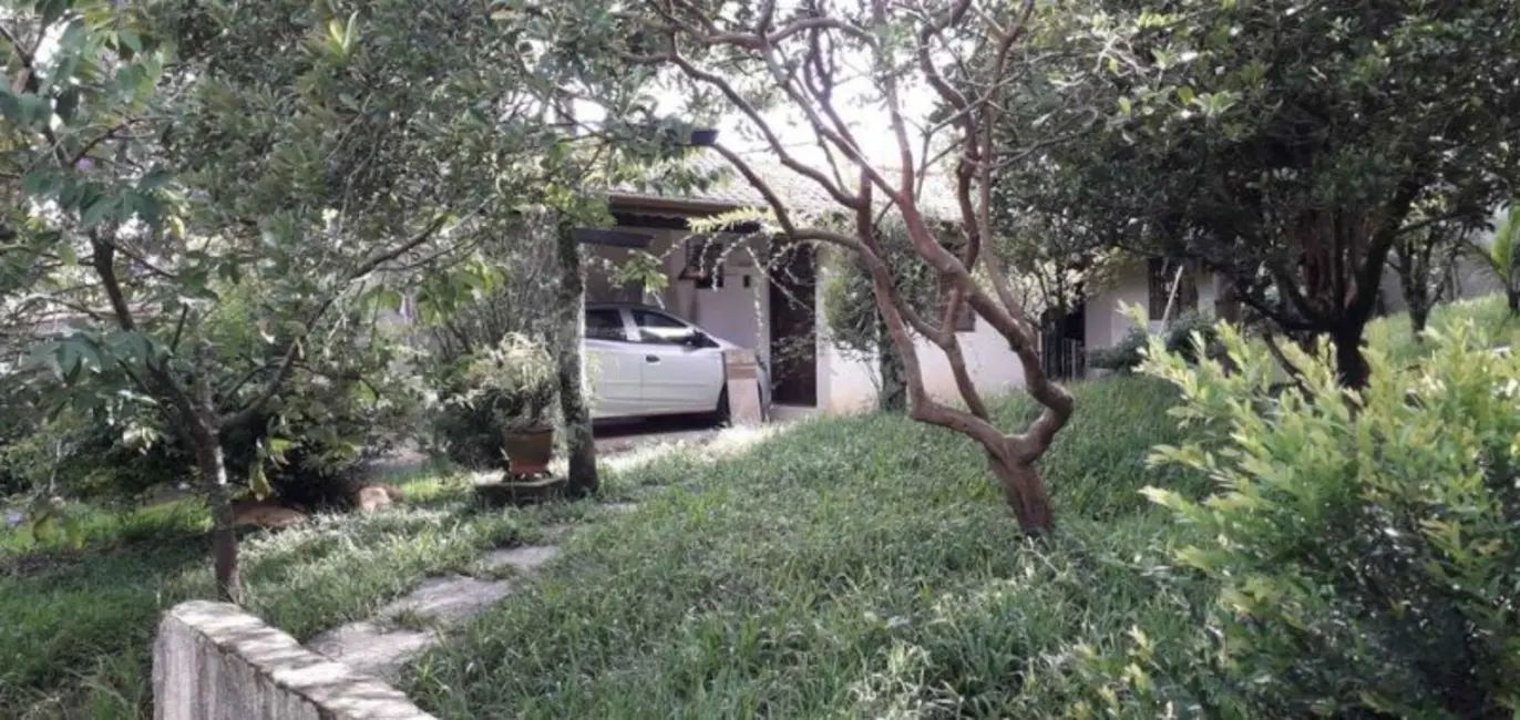 Foto 4 de Chácara com 4 quartos à venda, 79m2 em Barreiro, Taubate - SP