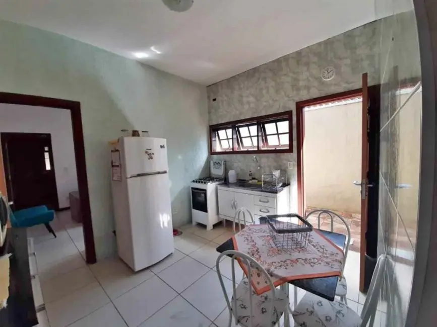 Foto 6 de Casa com 2 quartos à venda, 70m2 em Tremembe - SP