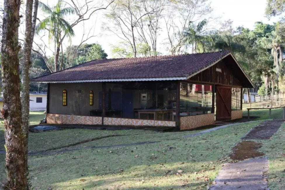 Foto 3 de Fazenda / Haras com 6 quartos à venda, 80m2 em Juquitiba - SP