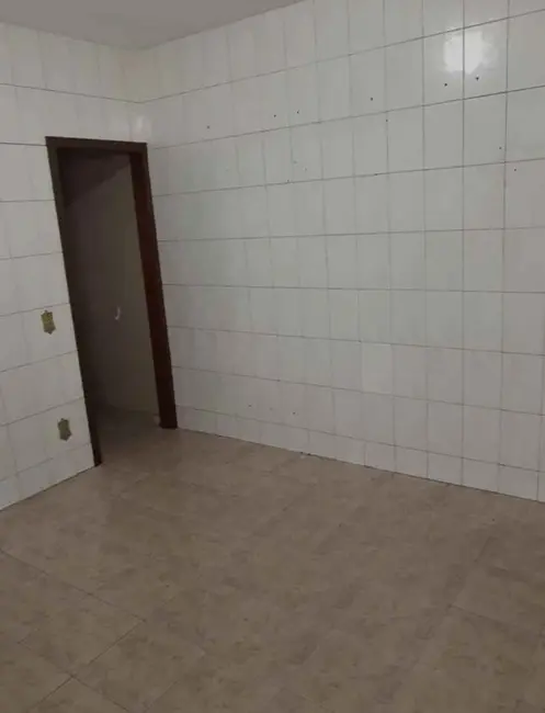 Foto 4 de Casa com 2 quartos à venda, 125m2 em Centro, Taubate - SP