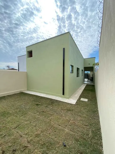 Foto 4 de Casa com 2 quartos à venda, 225m2 em Centro, Taubate - SP