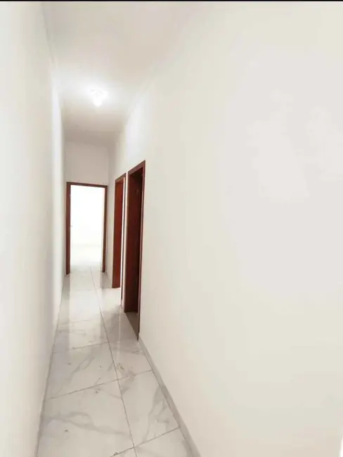 Foto 5 de Casa com 2 quartos à venda, 138m2 em Residencial Estoril, Taubate - SP