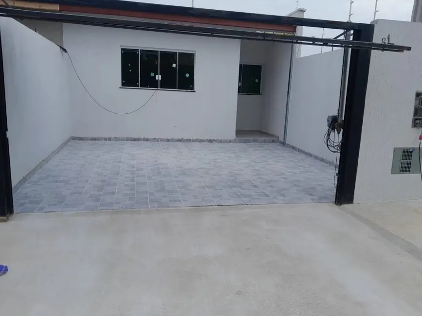 Foto 1 de Casa com 2 quartos à venda, 150m2 em Residencial Portal da Mantiqueira, Taubate - SP