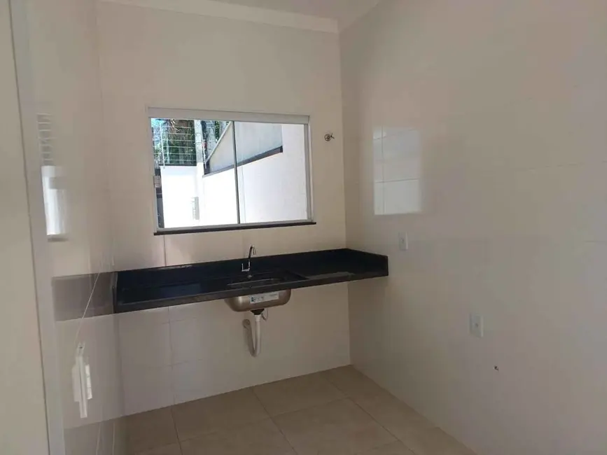 Foto 2 de Casa com 2 quartos à venda, 150m2 em Parque Urupês, Taubate - SP