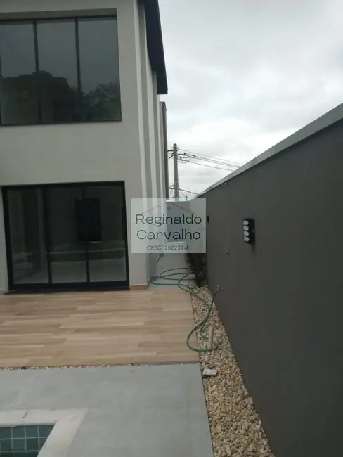 Foto 2 de Casa de Condomínio com 3 quartos à venda, 236m2 em Sao Jose Dos Campos - SP