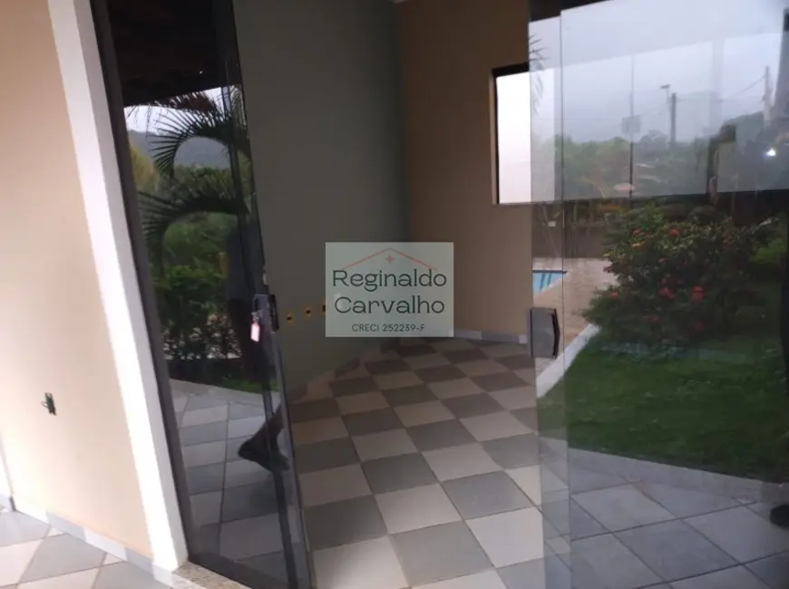 Chácara com 3 quartos à venda, 324m2 em Aguas Da Prata - SP - imagem 6 Foto 6 de Chácara com 3 quartos à venda, 324m2 em Aguas Da Prata - SP