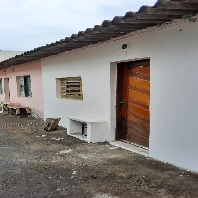 Foto 1 de Casa com 2 quartos para alugar, 36m2 em Centro, Mogi Das Cruzes - SP