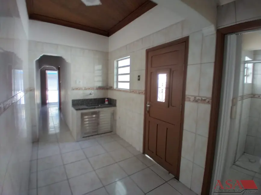 Foto 1 de Casa com 1 quarto para alugar, 40m2 em Centro, Mogi Das Cruzes - SP