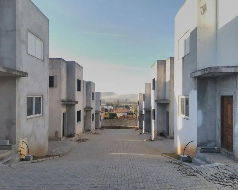 Foto 2 de Casa de Condomínio com 3 quartos à venda, 1500m2 em Vila Suissa, Mogi Das Cruzes - SP