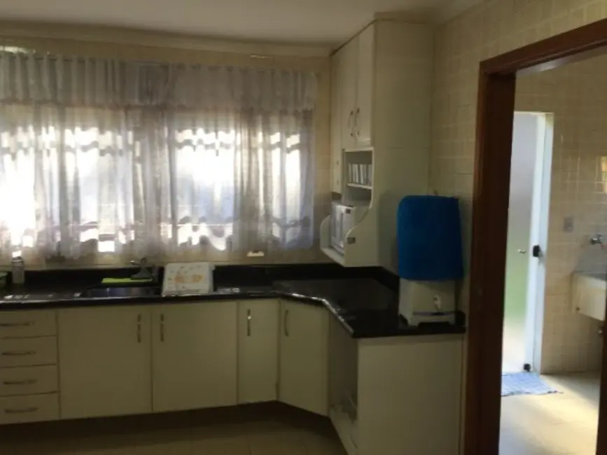 Foto 4 de Casa com 4 quartos à venda, 480m2 em Aruja - SP