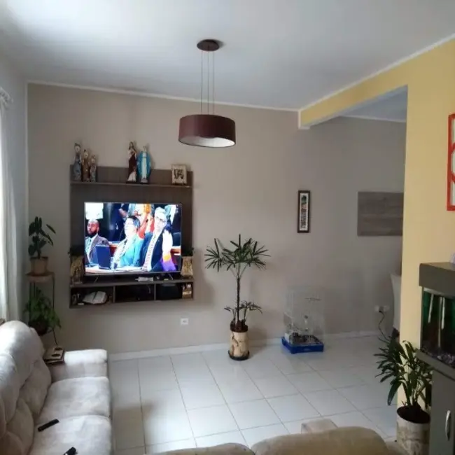 Foto 2 de Casa com 3 quartos à venda, 177m2 em Mogi Das Cruzes - SP