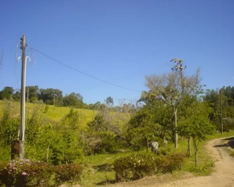 Foto 3 de Sítio / Rancho com 3 quartos à venda, 9m2 em Mogi Das Cruzes - SP
