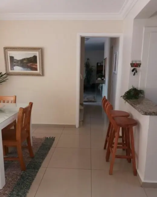 Foto 1 de Casa com 3 quartos à venda, 225m2 em Vila Mogilar, Mogi Das Cruzes - SP