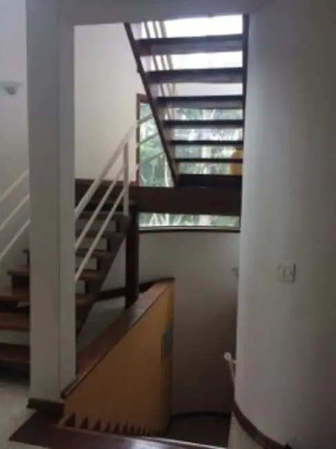 Foto 8 de Casa com 4 quartos à venda, 385m2 em Mogi Das Cruzes - SP